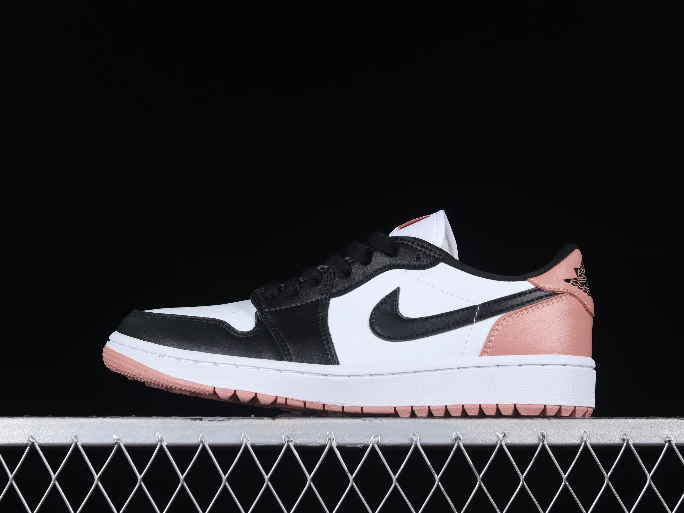 All categories Air Jordan Jordan series basketball shoes Air Jordan 1 Low Z version Air Jordan 1 Low Golf "Rust Pink" AJ1 Joe 1 new golf version black and white pink DD9315-106